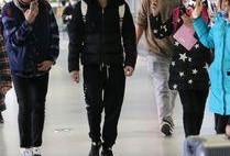 薛之谦机场爆料视频播放,揭秘娱乐圈幕后真相